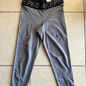 Nike Pro Athletic Leggings
